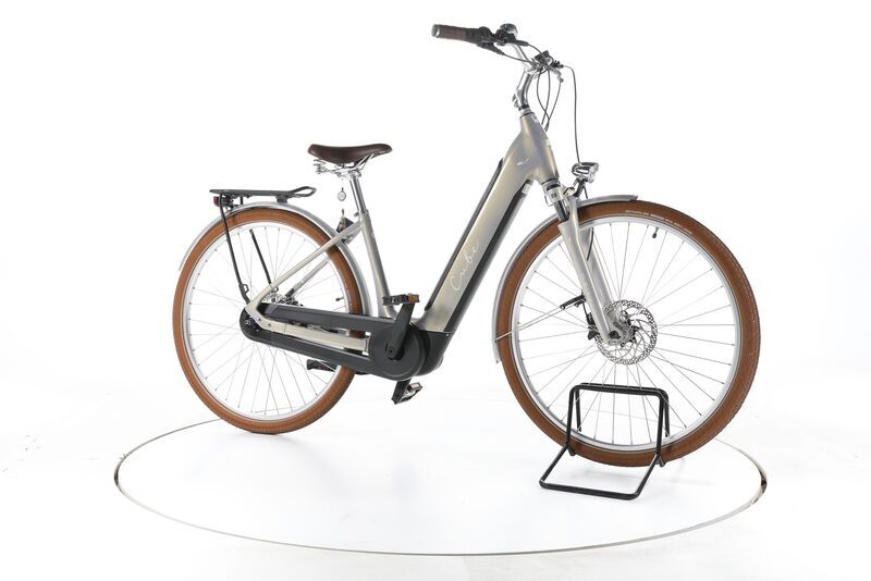 Cube Ella Cruise Hybrid 500 2022 | plateado | 28" | 46 cm | < 500 km, image 2 of 5