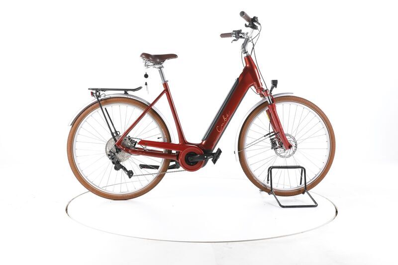 Cube Ella Ride Hybrid 500 2022 | czerwony | 28" | 58 cm | < 500 km, image 1 of 5