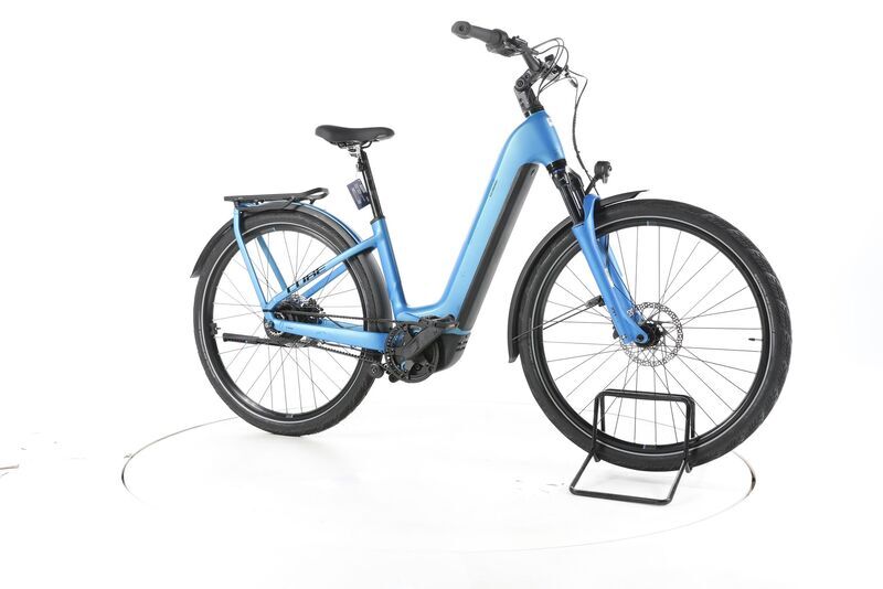 Cube Kathmandu Hybrid Com 2025 | blauw | 28" | 46 cm | < 500 km, image 1 of 4