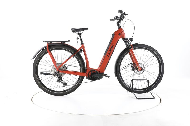 Cube Kathmandu Hybrid EXC 2023 | red | 28" | 50 cm | < 500 km, image 1 of 5