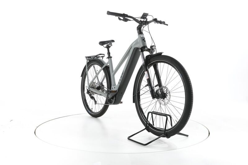 Cube Kathmandu Hybrid ONE 2023 | grey | 28" | 50 cm | 500 - 3000 km 2