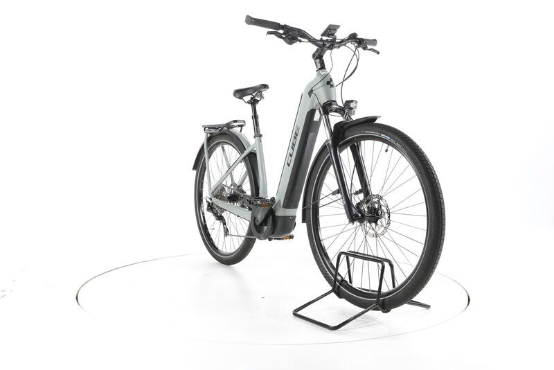 Cube Kathmandu Hybrid ONE 2023 | cinzento | 28" | 51 cm | 500 - 3000 km, image 2 of 4