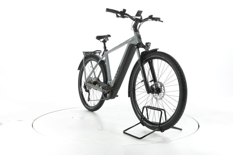 Cube Kathmandu Hybrid ONE 2023 | šedá | 28" | 54 cm | > 3000 km, image 2 of 4