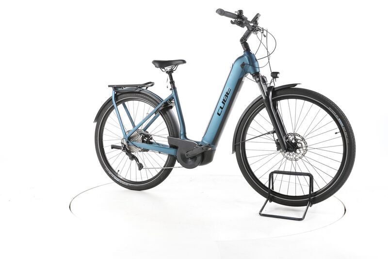 Cube Kathmandu Hybrid One 2023 | blu | 28" | S | < 500 km, image 1 of 4