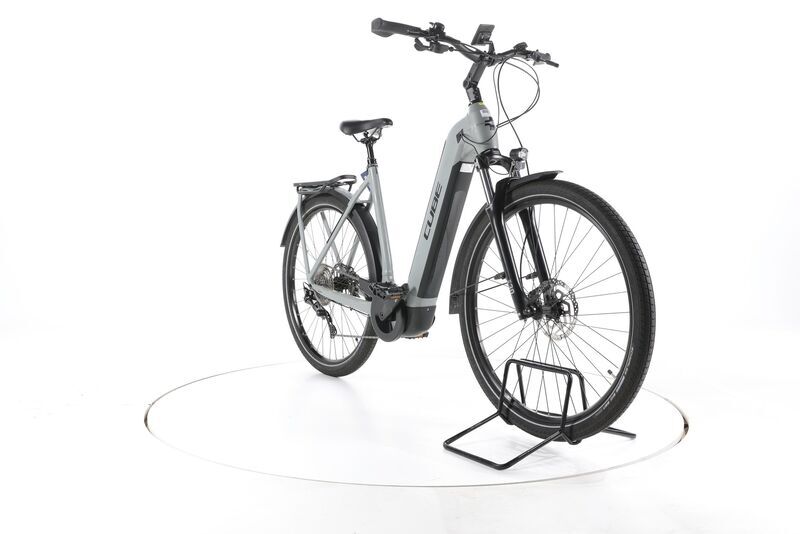 Cube Kathmandu Hybrid ONE 2023 | šedá | 28" | 58 cm | 500 - 3000 km, image 3 of 5