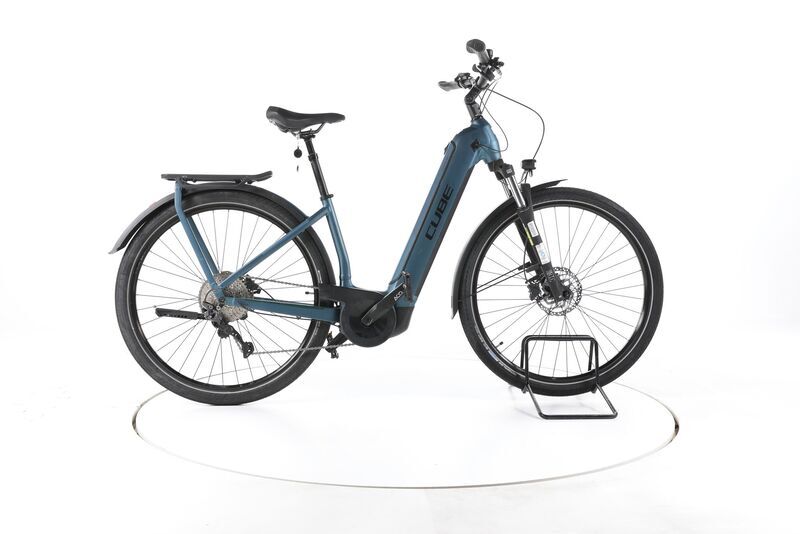 Cube Kathmandu Hybrid ONE 2023 | blue | 28" | 46 cm | < 500 km, image 1 of 5