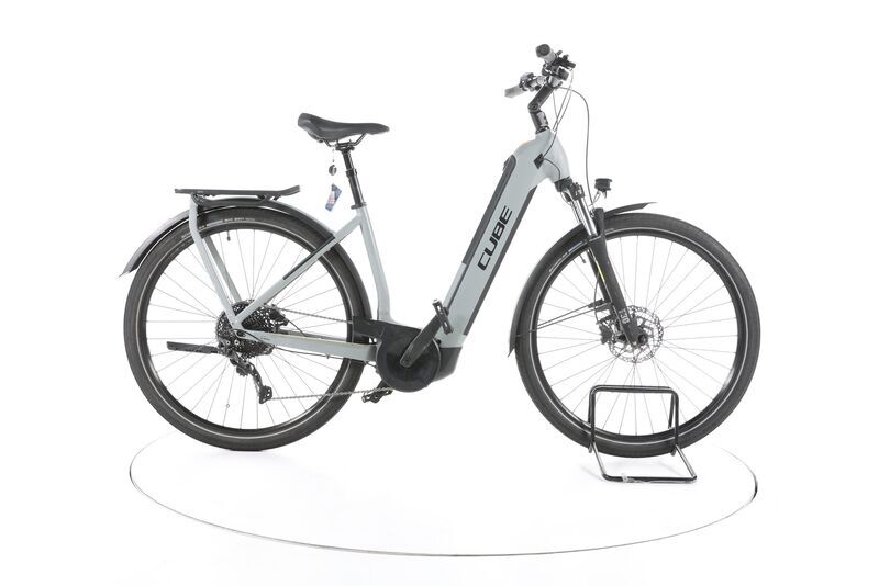 Cube Kathmandu Hybrid One 2023 | grau | 28" | 50 cm | 500 - 3000 km, image 1 of 5