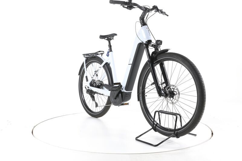 Cube Kathmandu Hybrid One 2025 | branco | 28" | M | < 500 km, image 3 of 5