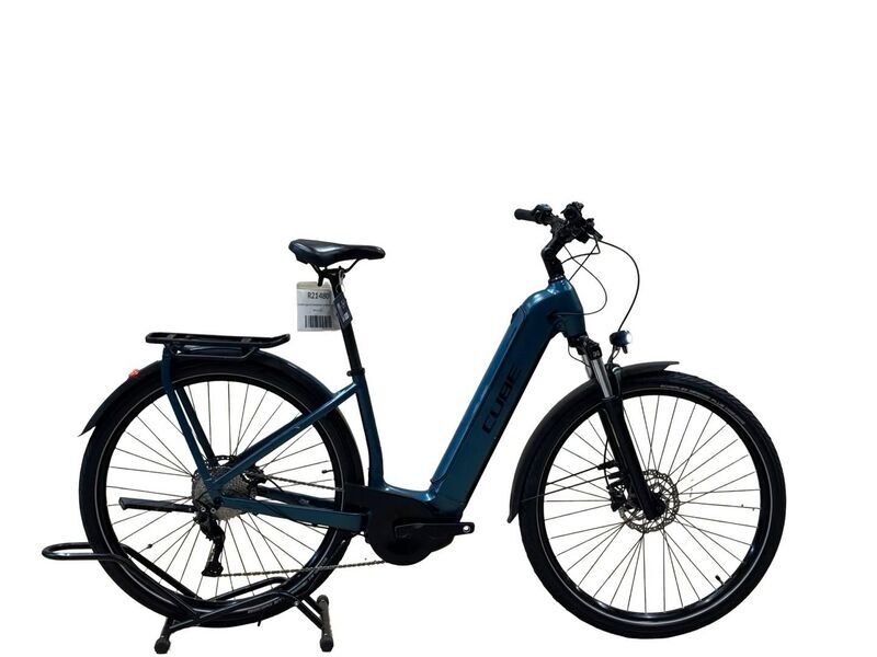 Cube Kathmandu Hybrid One 625 2023 | blue | 28" | 46 cm | > 3000 km, image 1 of 5