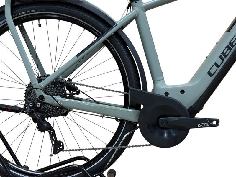 Cube Kathmandu Hybrid One 750 2023 | grey | 28" | S | 500 - 3000 km 2