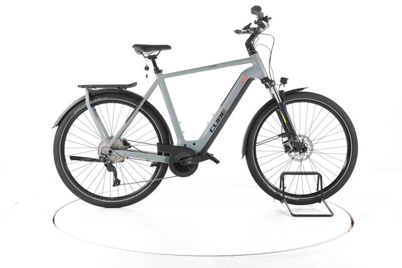Cube Kathmandu Hybrid ONE 750 2023 | gris | 28" | 62 cm | 500 - 3000 km, image 1 of 5
