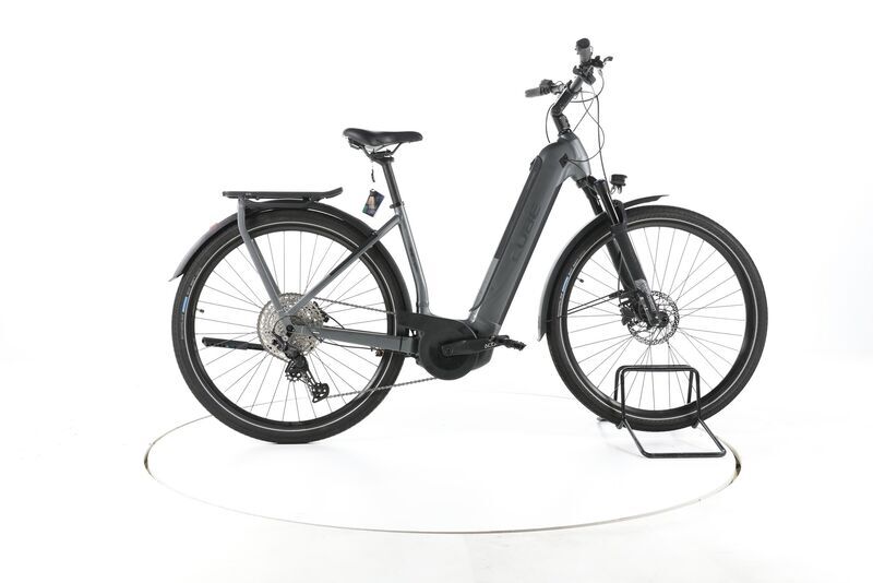 Cube Kathmandu Hybrid Pro 2023 | grey | 28" | 50 cm | > 3000 km, image 1 of 5