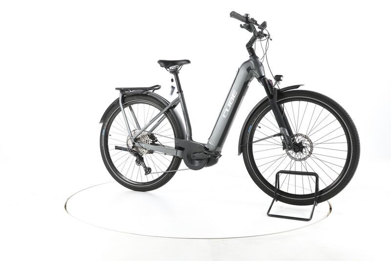 Cube Kathmandu Hybrid Pro 2023 | grey | 28" | 50 cm | > 3000 km, image 2 of 5