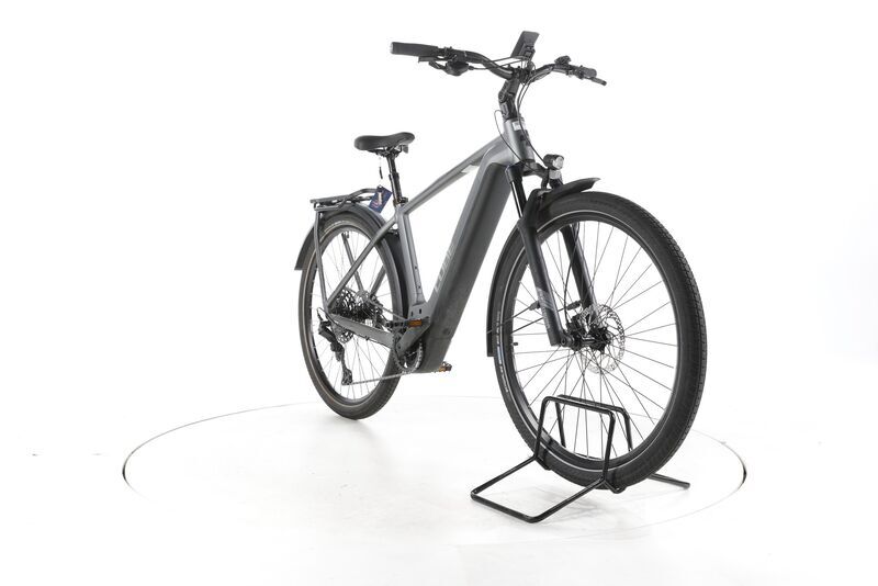 Cube Kathmandu Hybrid Pro 2024 | šedá | 28" | 50 cm | > 3000 km, image 3 of 5