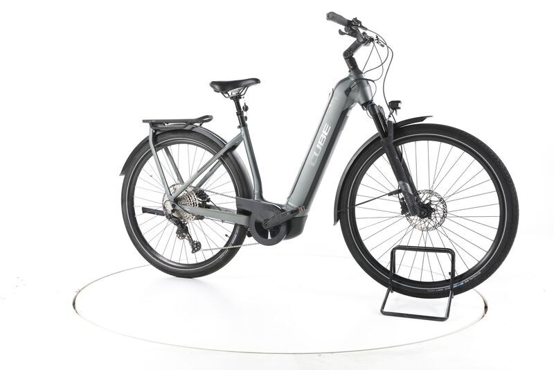 Cube Kathmandu Hybrid para 750 2023 | cinzento | 28" | 50 cm | 500 - 3000 km, image 2 of 5