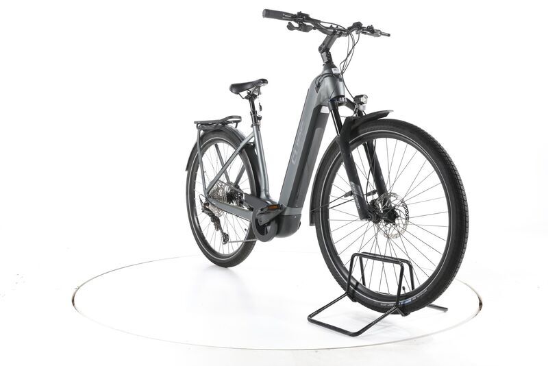 Cube Kathmandu Hybrid para 750 2023 | cinzento | 28" | 50 cm | 500 - 3000 km, image 3 of 5