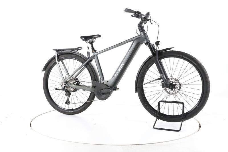 Cube Kathmandu Hybrid for 750 2023 | grey | 28" | 50 cm | > 3000 km, image 2 of 5