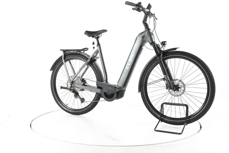 Cube Kathmandu Hybrid dla 750 2023 | szary | 28" | 58 cm | 500 - 3000 km, image 2 of 5