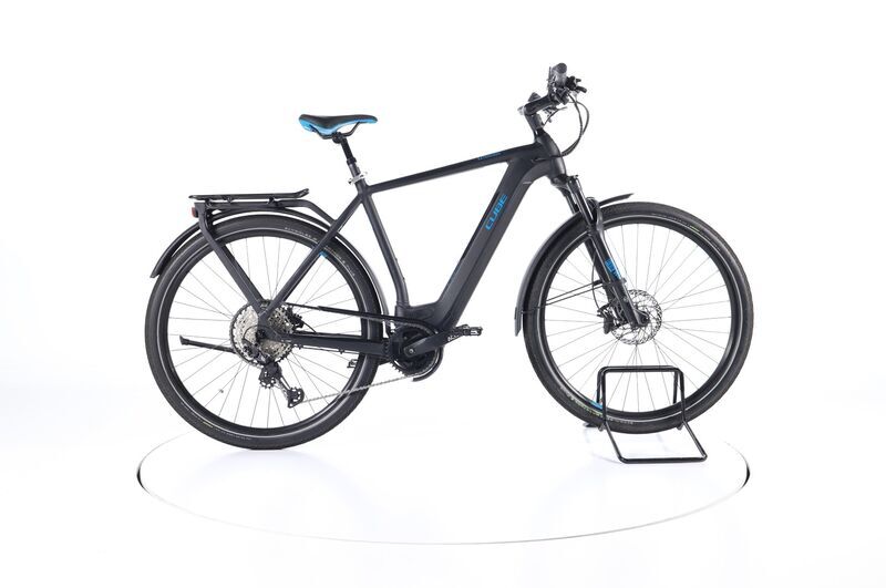 Cube Kathmandu Hybrid SL (2020) | Diamant | schwarz/blau | 28" | 56 cm | L | 1500 - 2000 km