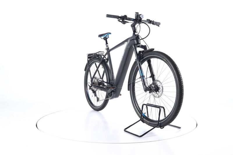 Cube Kathmandu Hybrid SL (2020) | Diamant | schwarz/blau | 28" | 56 cm | L | 1500 - 2000 km 3