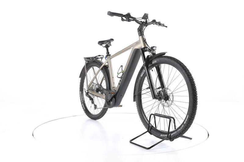 Cube Kathmandu Hybrid SLT (2022) | Diamant | goud/zwart | 28" | 54 cm | M | > 3000 km 3