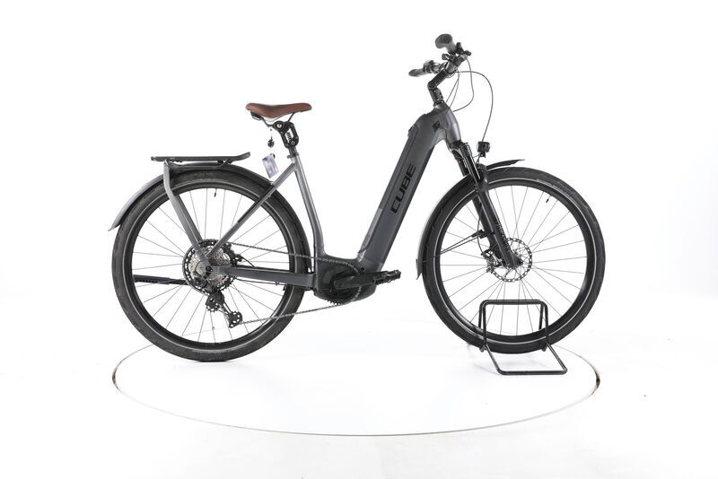Cube Kathmandu Hybrid SLT 2023 | gris | 28" | 54 cm | 500 - 3000 km, image 1 of 5