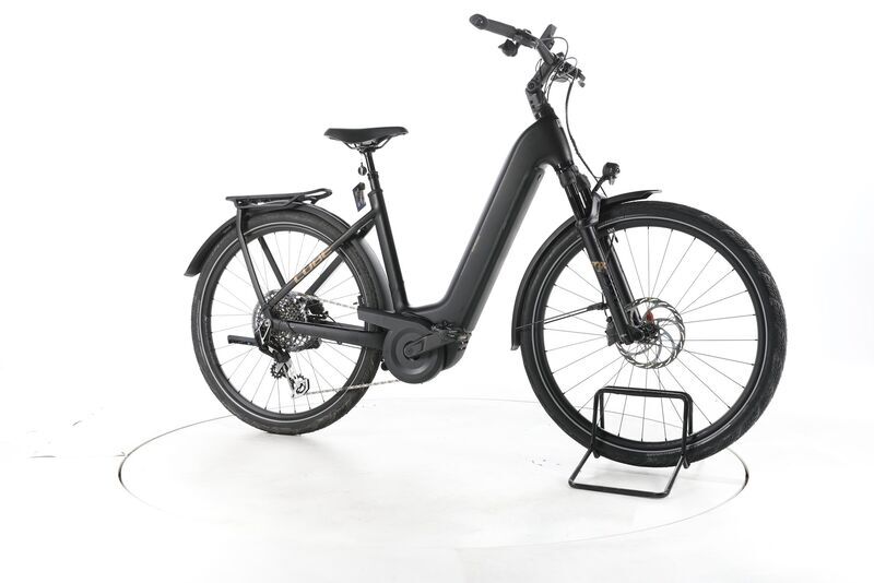 Cube Kathmandu Hybrid SLT 2025 | schwarz | 28" | M | < 500 km, image 1 of 4
