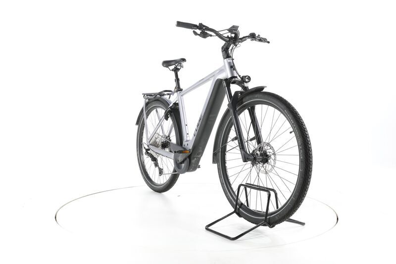Cube Kathmandu Hybrid SLX 2023 | silver | 28" | M | >3000 km 2