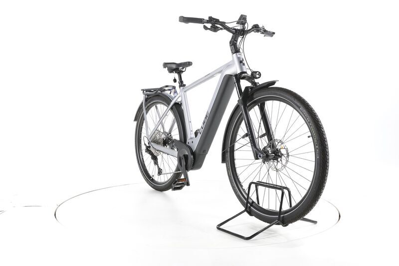 Cube Kathmandu Hybrid SLX 2023 | argent | 28" | 54 cm | 500 - 3000 km, image 2 of 4