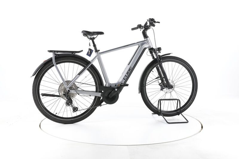 Cube Kathmandu Hybrid SLX 2023 | srebrny | 28" | 54 cm | 500 - 3000 km, image 1 of 5