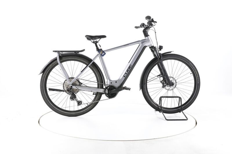 Cube Kathmandu Hybrid SLX 2023 | srebrny | 28" | 54 cm | > 3000 km, image 1 of 5