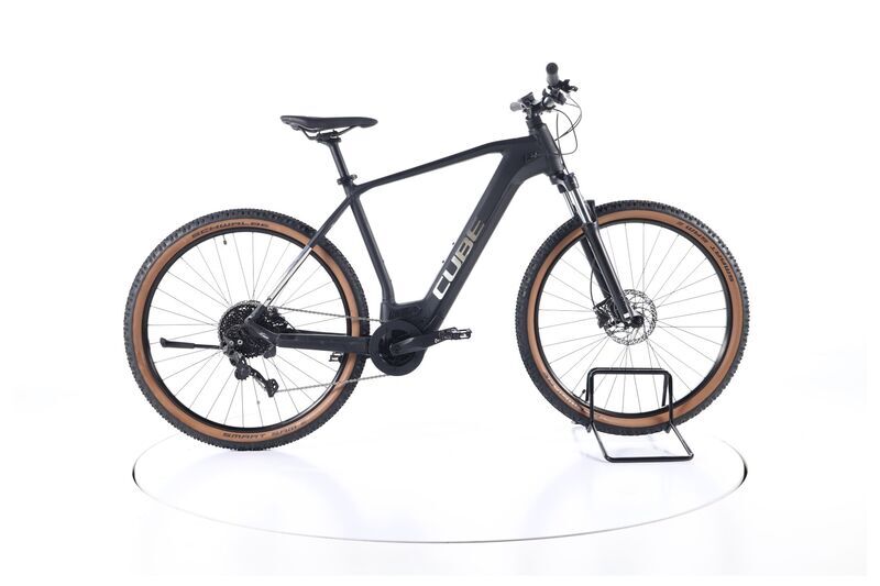 Cube Reaction Hybrid One (2022) | Diamant | black'n'metal | 29" | XL | 100 - 500 km | 500 Wh | Schwalbe schwarz/beige 1