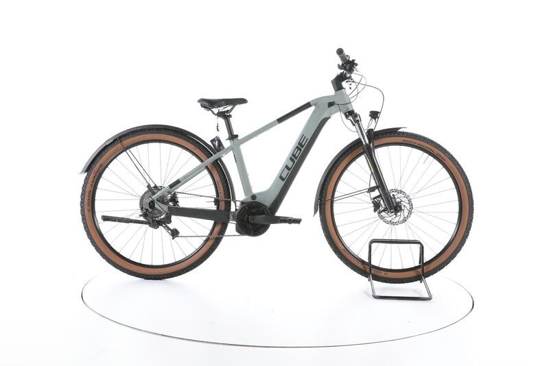 Cube Reaction Hybrid Performance, 2023 | šedá | 29" | M | 500 - 3000 km, image 1 of 5