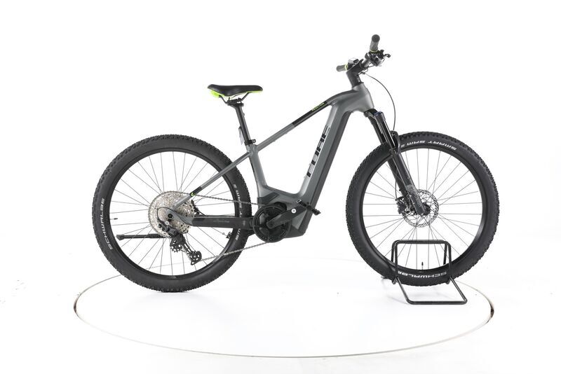 Cube Reaction Hybrid pro rok 2023 | šedé | 27,5" | S | 500 - 3000 km, image 1 of 5