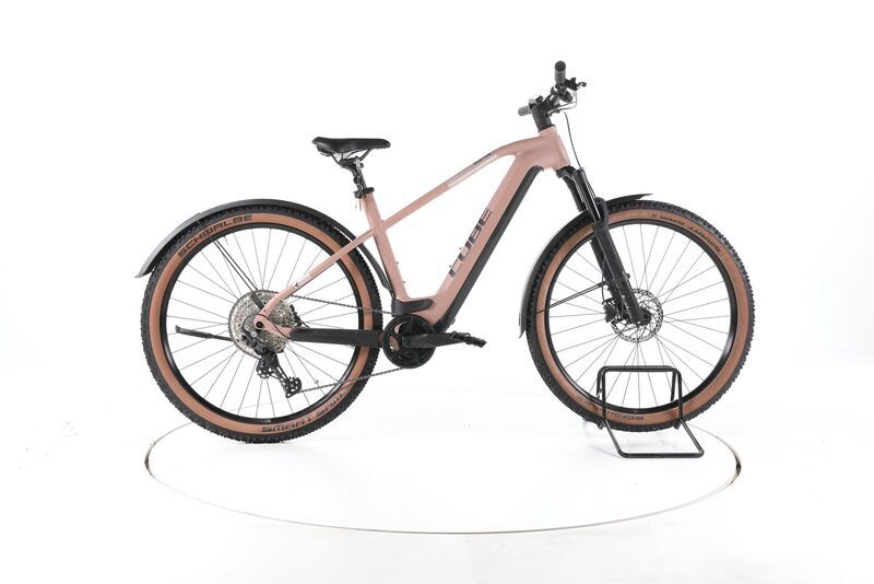 Cube Reaction Hybrid for 2024 | pink | 29" | XL | 500 - 3000 km, image 1 of 5