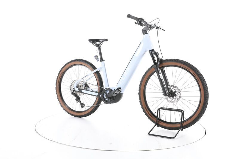 Cube Reaction Hybrid Pro 750 2023 | blanco | 27,5" | M | 500 - 3000 km, image 2 of 5