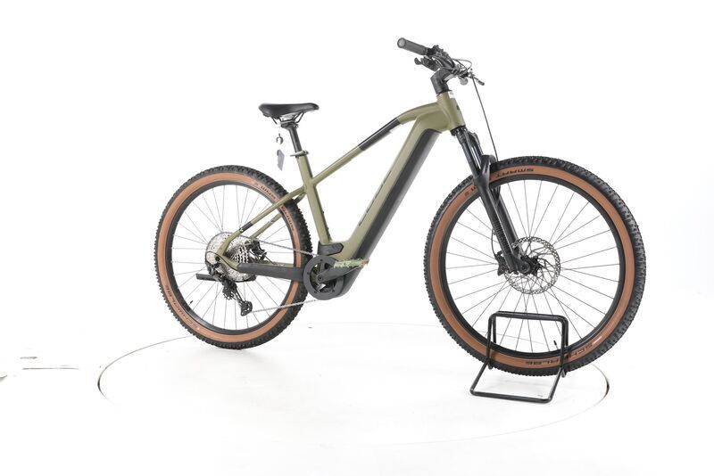 Cube Reaction Hybrid Race 2023 | verde | 29" | XL | < 500 km, image 1 of 4