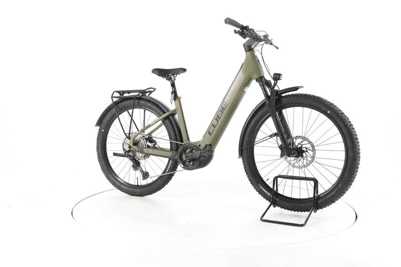 Cube Reaction Hybrid Race 2023 | green | 27,5" | 41 cm | 500 - 3000 km, image 1 of 4