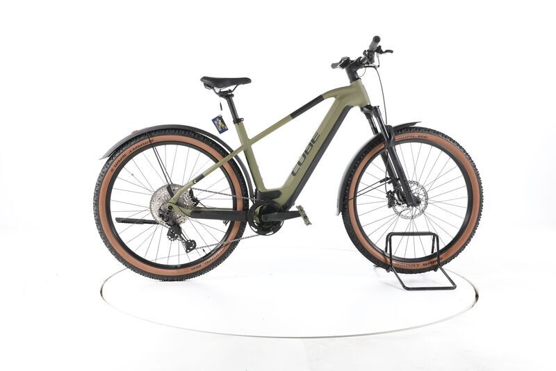 Cube Reaction Hybrid Race 2023 | verde | 29" | XL | < 500 km, image 1 of 5