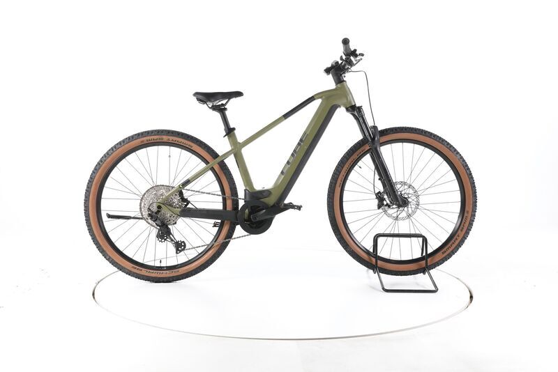 Cube Reaction Hybrid Race 2023 | vert | 29" | L | 500 - 3000 km, image 1 of 5