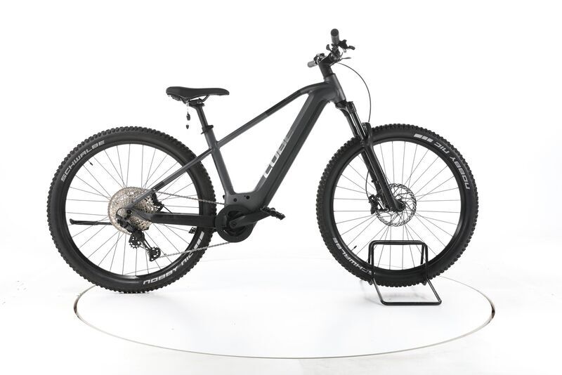Cube Reaction Hybrid Race 2023 | černá | 29" | L | < 500 km, image 1 of 5