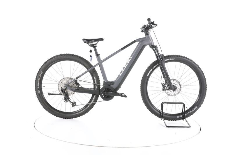 Cube Reaction Hybrid Race 2023 | gris | 29" | L | 500 - 3000 km, image 1 of 5