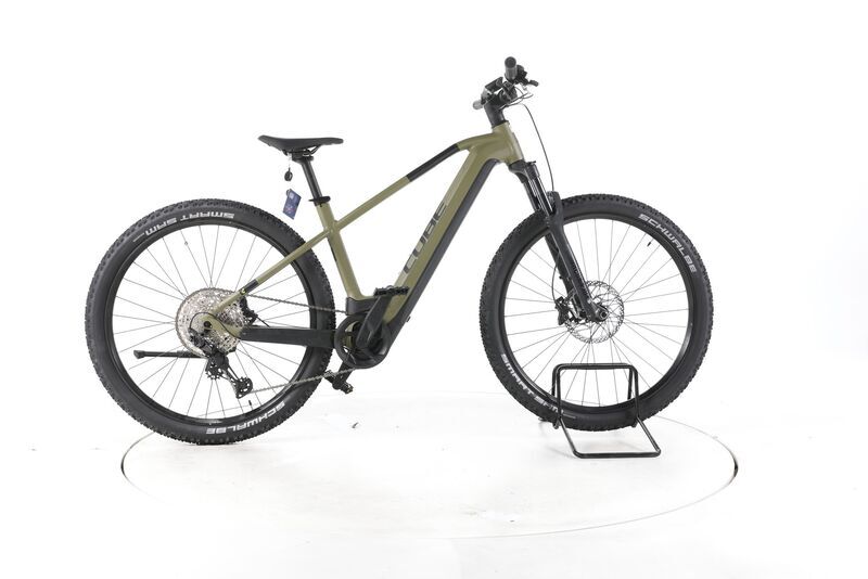Cube Reaction Hybrid Race 2024 | green | 29" | L | 500 - 3000 km, image 1 of 5