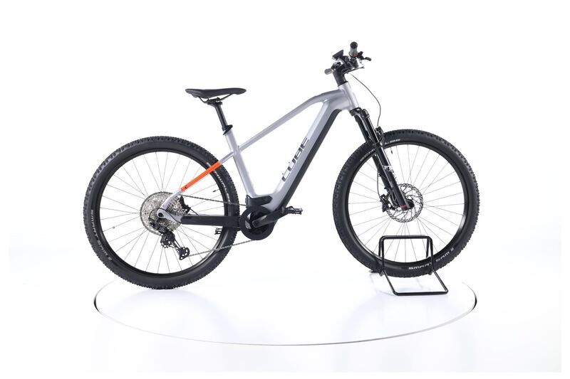 Cube Reaction Hybrid SL (2022) | diamant | argent | 29" | 40 cm | M | 100 - 500 km | 750 Wh 1