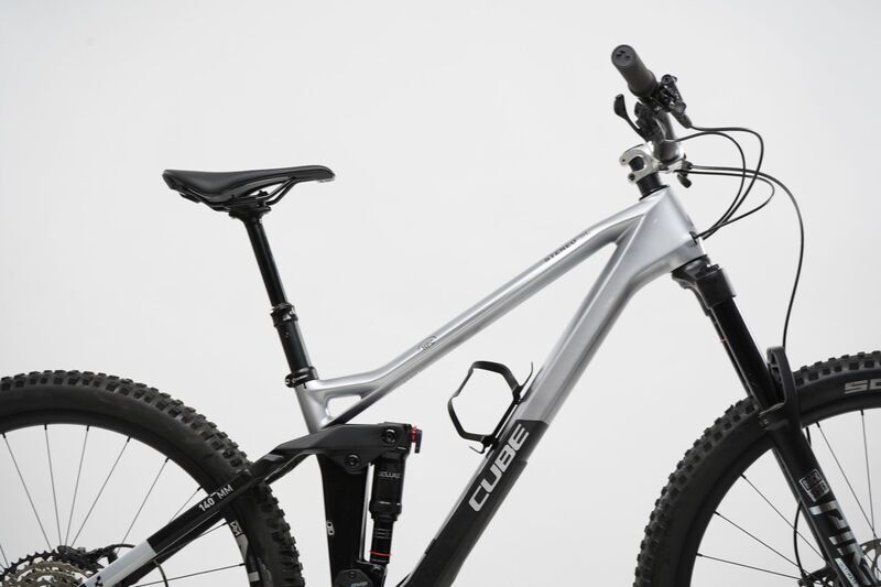 Cube Stereo 140 HPC SL (2021) | Diamant | polarsilver´n´black | 27.5" | 37 cm 2