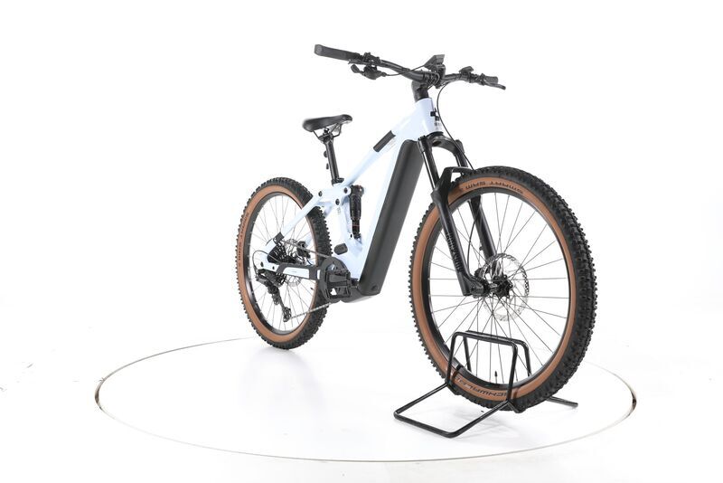 Cube Stereo Hybrid 120 Pro 2023 | blanco | 27,5" | S | < 500 km, image 3 of 5