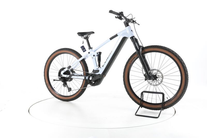 Cube Stereo Hybrid 120 Pro 2024 | biały | 29" | 48 cm | < 500 km, image 1 of 4