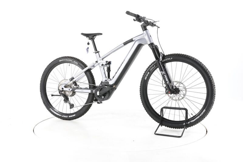 Cube Stereo Hybrid 120 Race 2023 | stříbrná | 29" | L | < 500 km, image 1 of 4