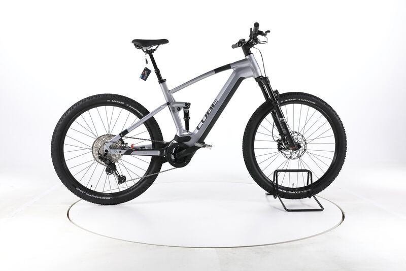 Cube Stereo Hybrid 120 Race 2023 | srebrny | 29" | XL | < 500 km, image 1 of 5