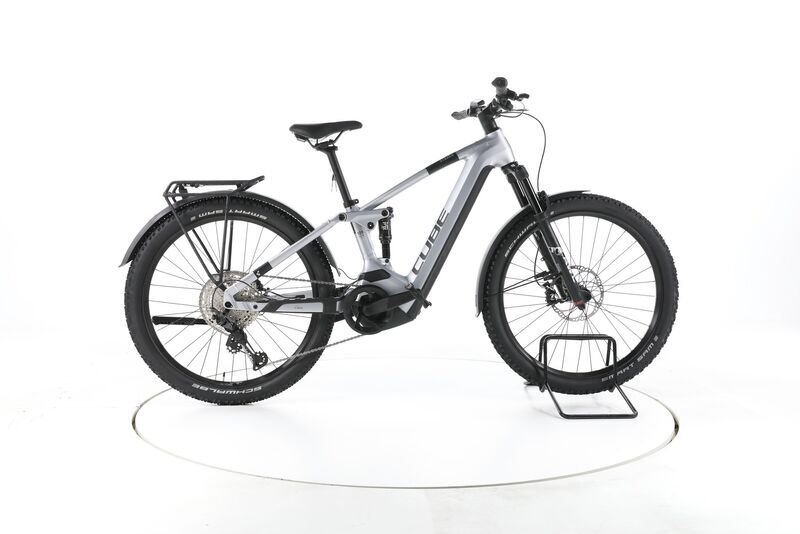 Cube Stereo Hybrid 120 Race 2023 | srebrny | 27,5" | S | < 500 km, image 1 of 5